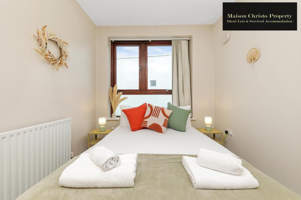 Apartament Eden 2bedroom Sleeps 6 In With Wifi & Leisure By Maison Christo Short Lets & Serviced *