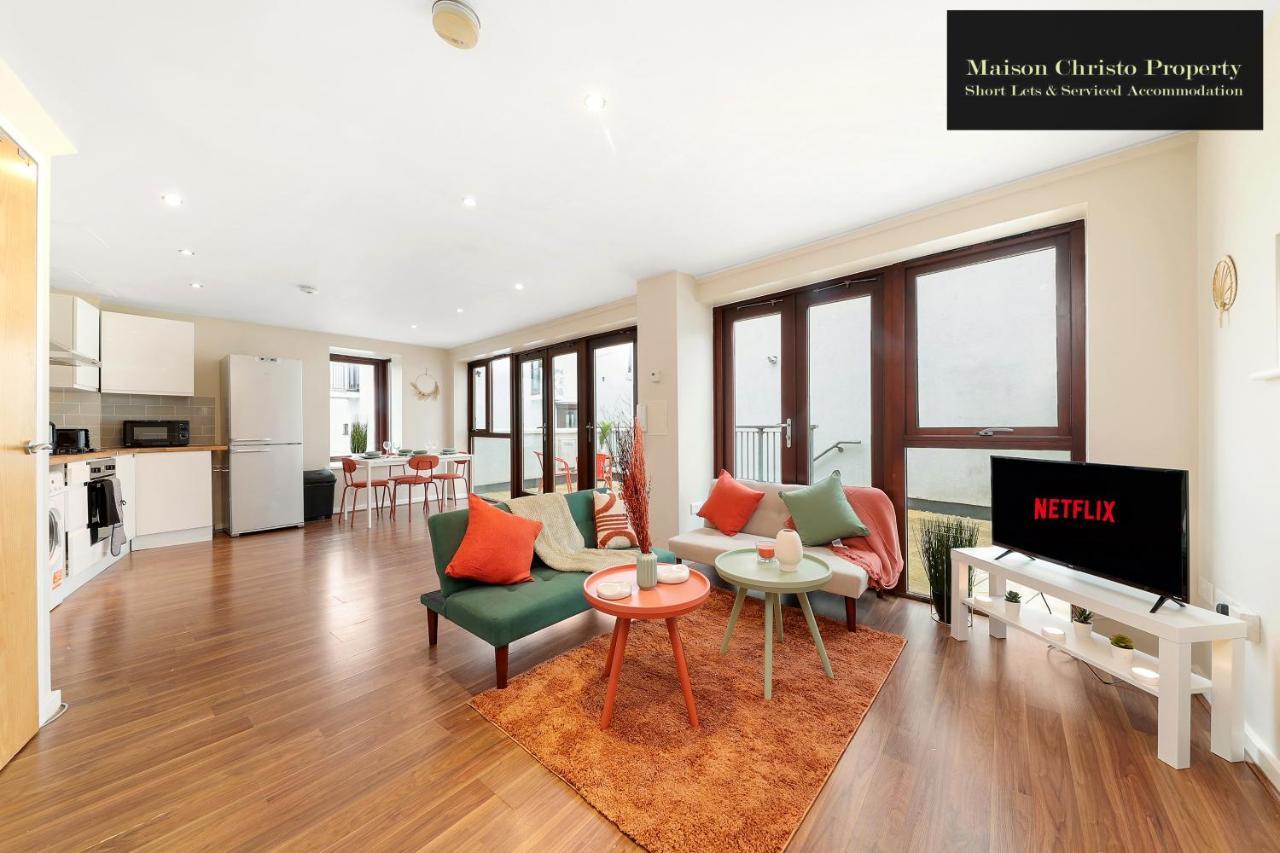 Appartamento Eden 2bedroom Sleeps 6 In With Wifi & Leisure By Maison Christo Short Lets & Serviced Londra