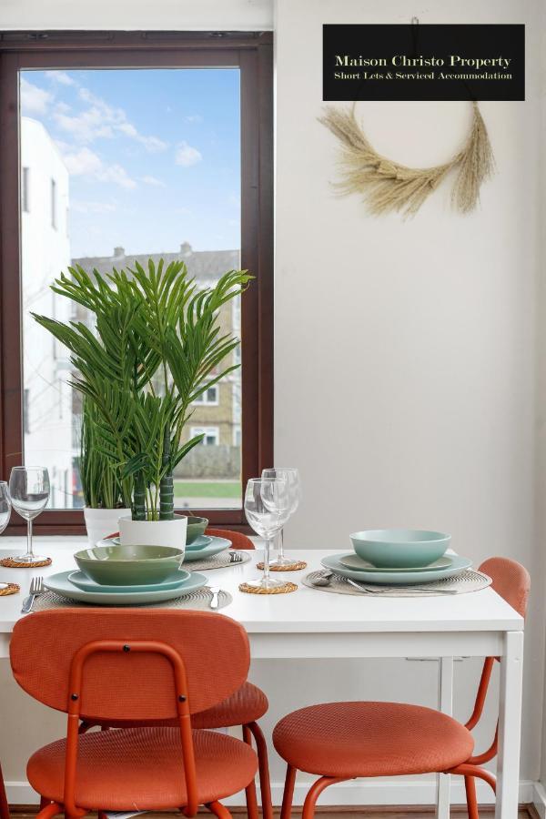 Apartament Eden 2bedroom Sleeps 6 In With Wifi & Leisure By Maison Christo Short Lets & Serviced